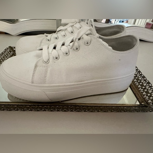 2” Platform canvas tennis shoes - Picture 3 of 6